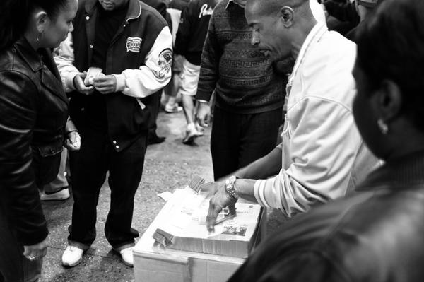 People playing Three-Card Monte in New York City
